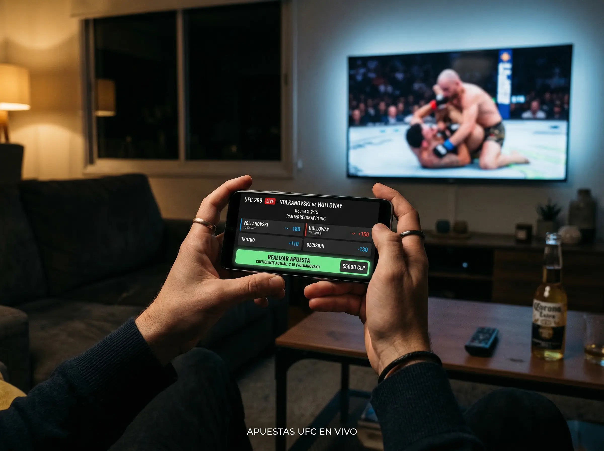 Apuestas UFC en vivo: aficionado viendo combate MMA en directo con smartphone mostrando cuotas